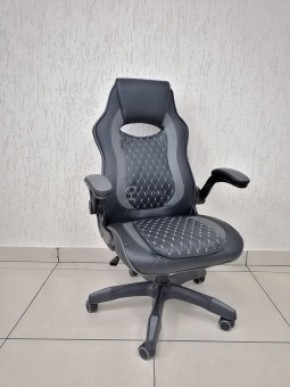 Кресло геймерское Barneo K-37 (черная кожа серые вставки) в Стрежевом - strezevoi.ok-mebel.com | фото