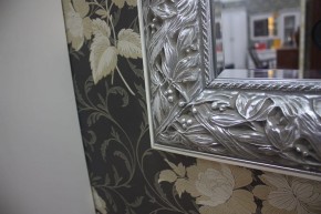 Зеркало большое Тиффани Premium черная/серебро (ТФ/02(П) в Стрежевом - strezevoi.ok-mebel.com | фото 3